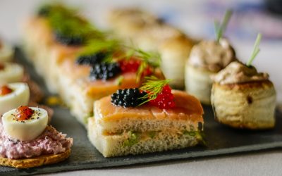 Canapés, petits-fours ou amuse-gueules?